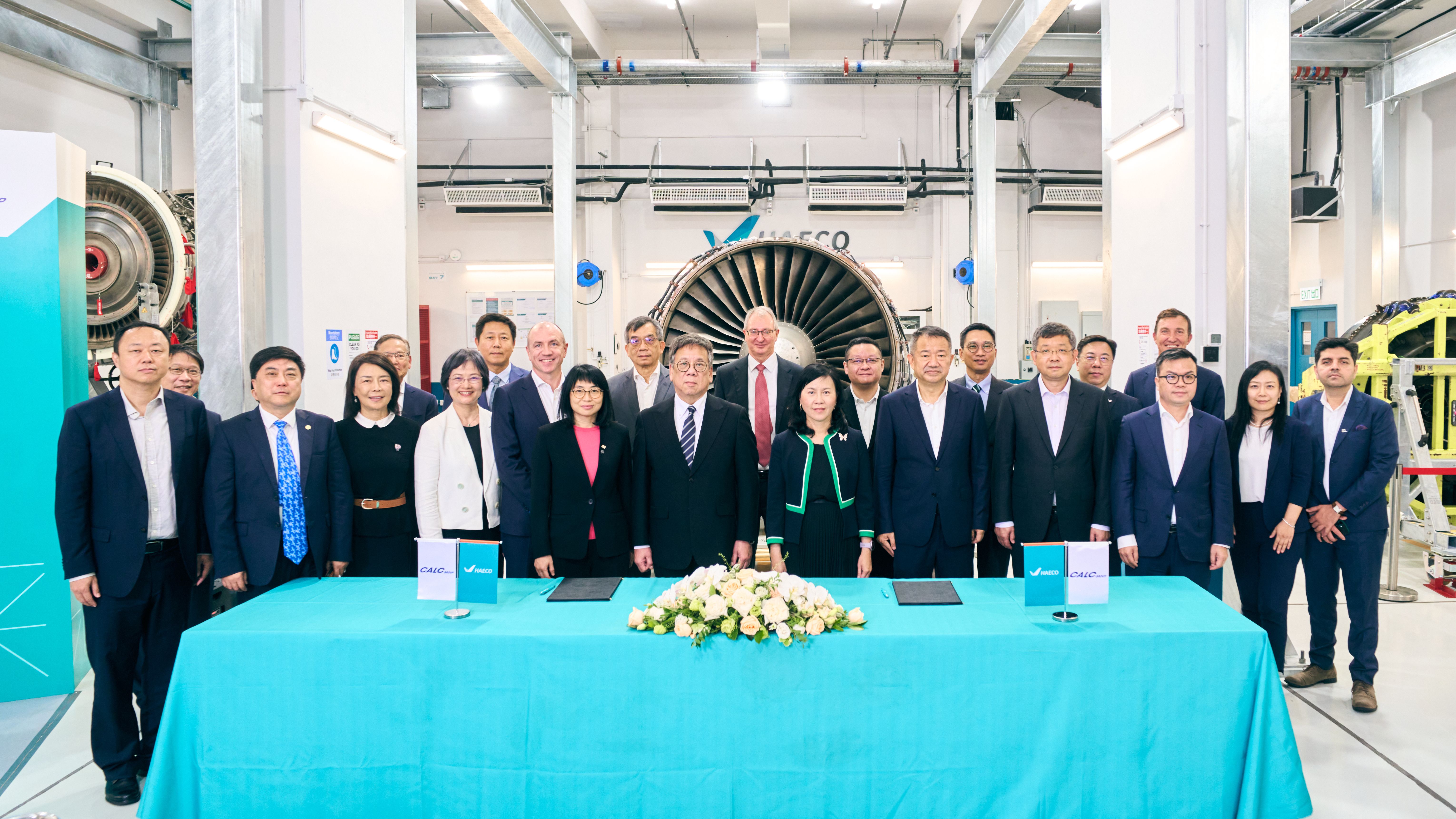 HAECO and CALC sign MoU to advance Hong Kong’s aviation hub development through engine support platform collaboration_2.jpg